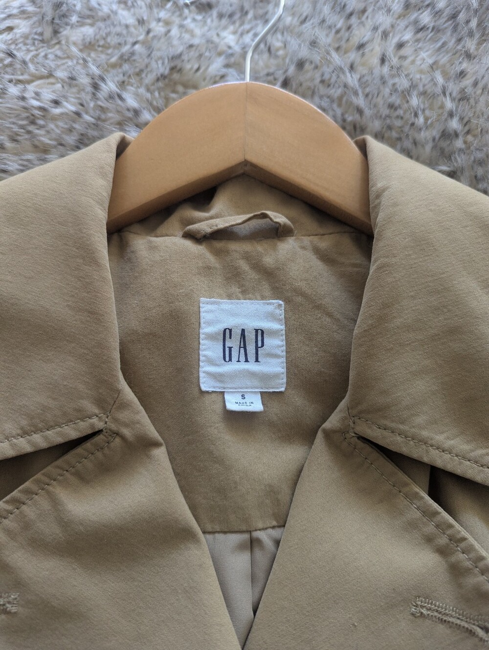 GAP Beige Double-Breasted Trench Coat with Belt - Picture 3 of 9